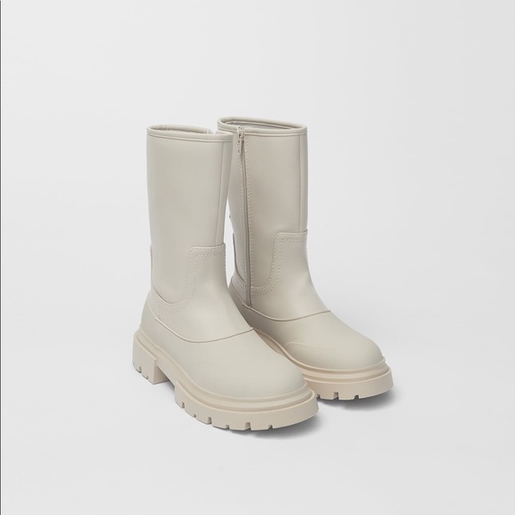 NWT Zara Size 1 little girl rubberized boots - Picture 4 of 5